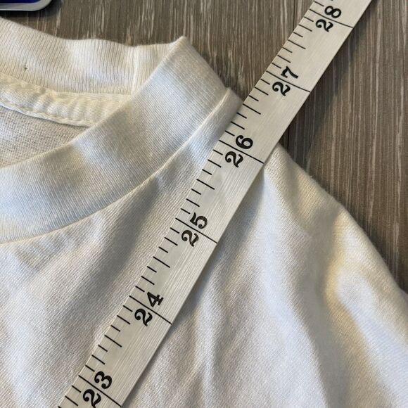 NWT LeBron James Cavs Caricature T-Shirt L Cleveland NBA - Picture 7 of 8